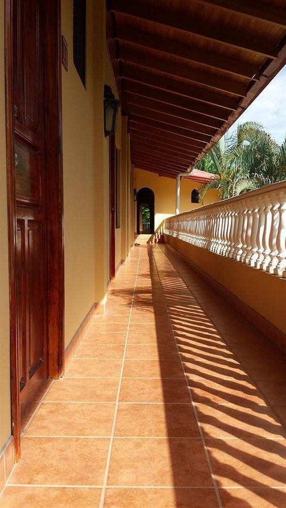 Delfin Beach Front Resort Esterillos Exterior foto